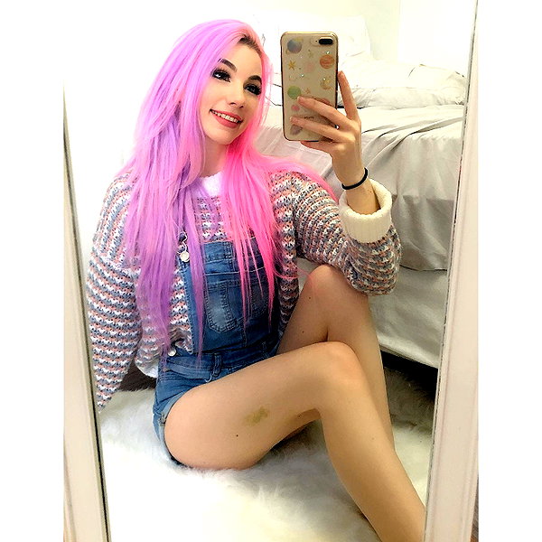danielle.mercedie instagram image archive image