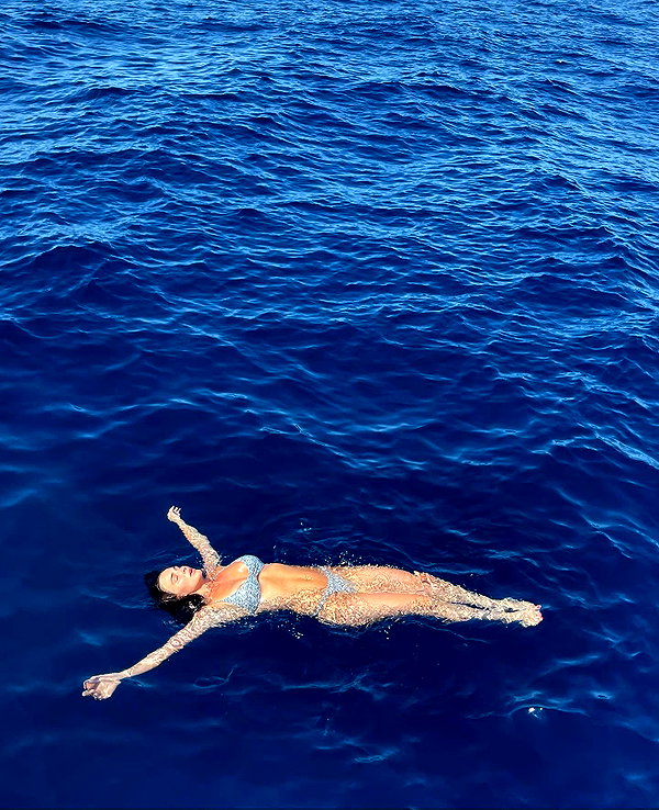 Archived image from @edenharper on Instagram