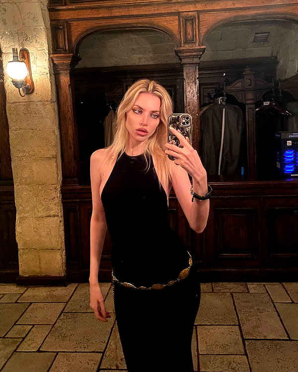 anya4everr instagram image archive image