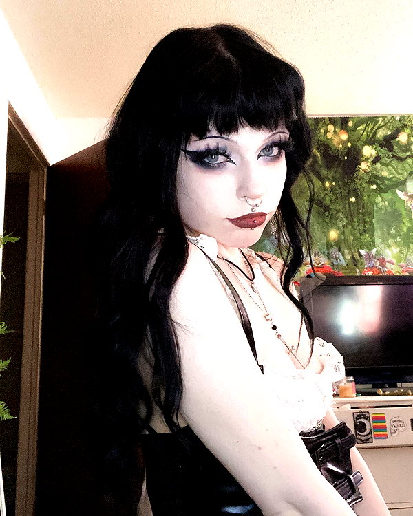kittenfangsxx instagram image archive image