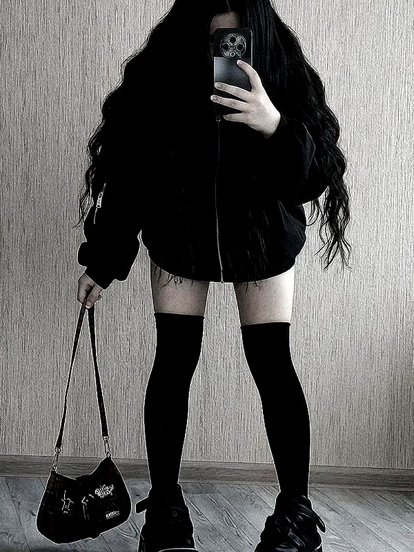 the_dark_pprincessa instagram image archive image