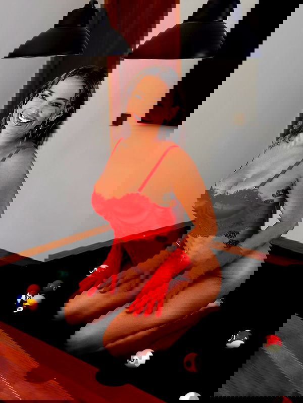 itshayleydavies itshayleydavies archive image