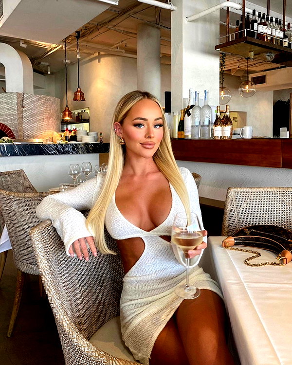 allieauton instagram image archive image