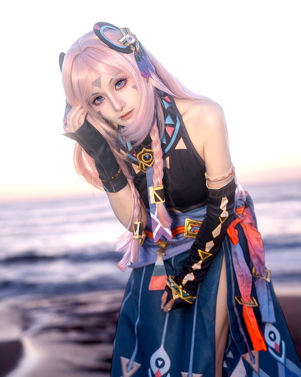 miee_cos instagram image archive image