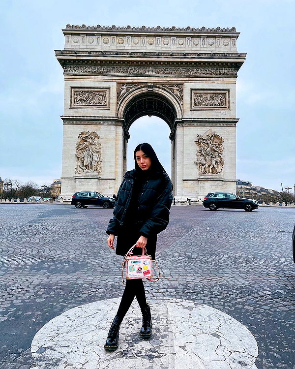 ruth_chavarri instagram image archive image