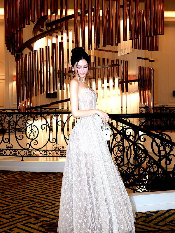 lyhythuedoxinh instagram image archive image