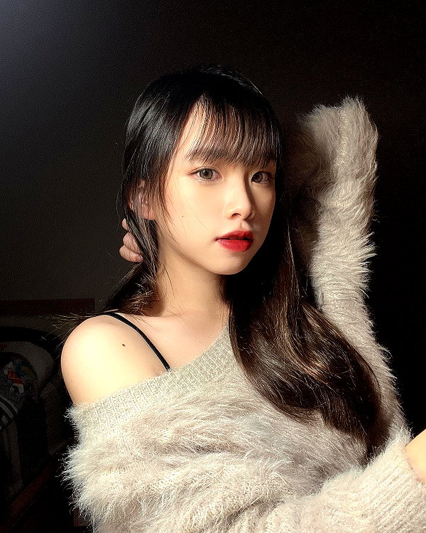 e.shao_417 instagram image archive image