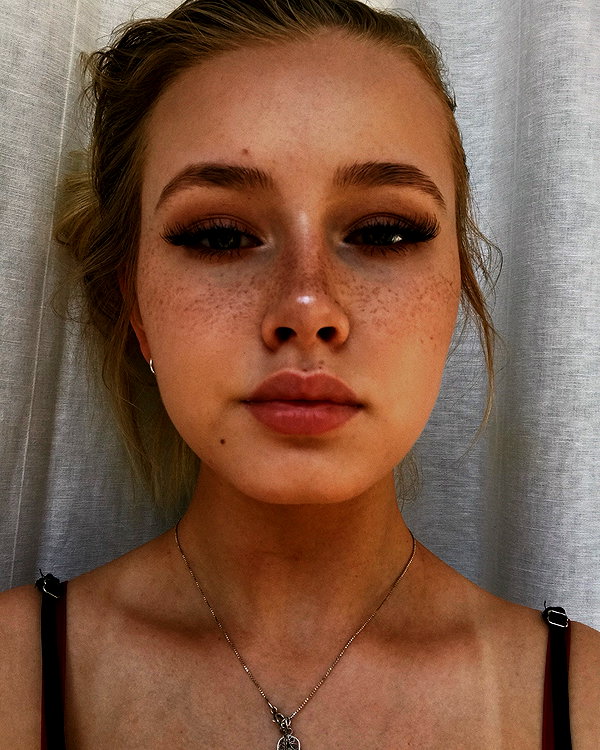 lilih instagram image archive image