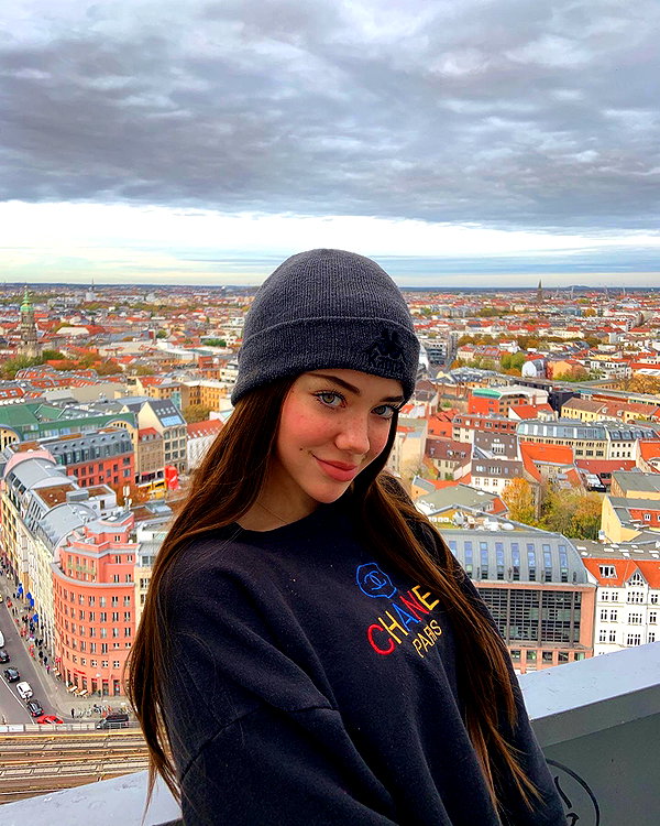 vanessa.rhd instagram image archive image