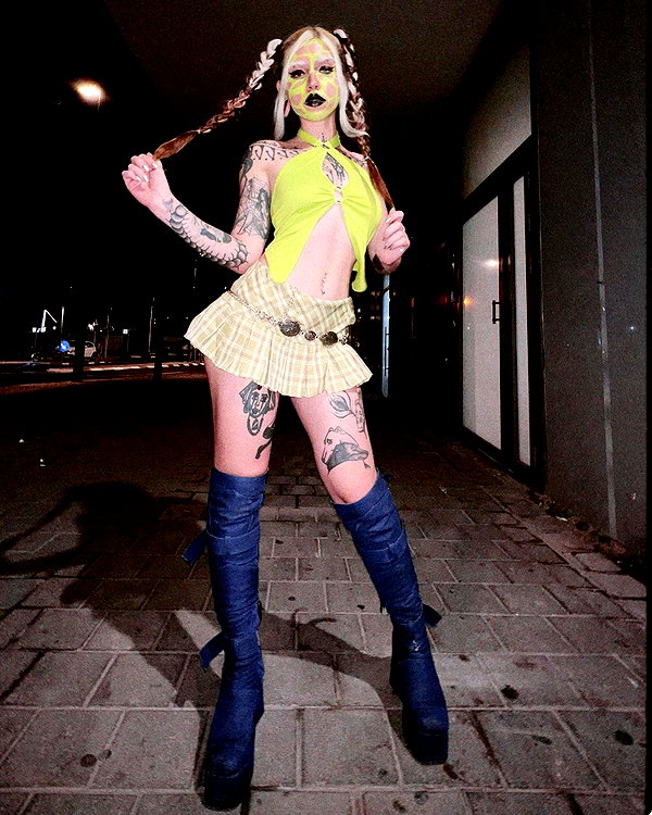 Archived image from @noyrll on Instagram