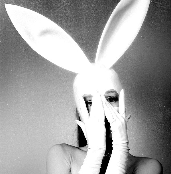 arianagrande instagram image archive image