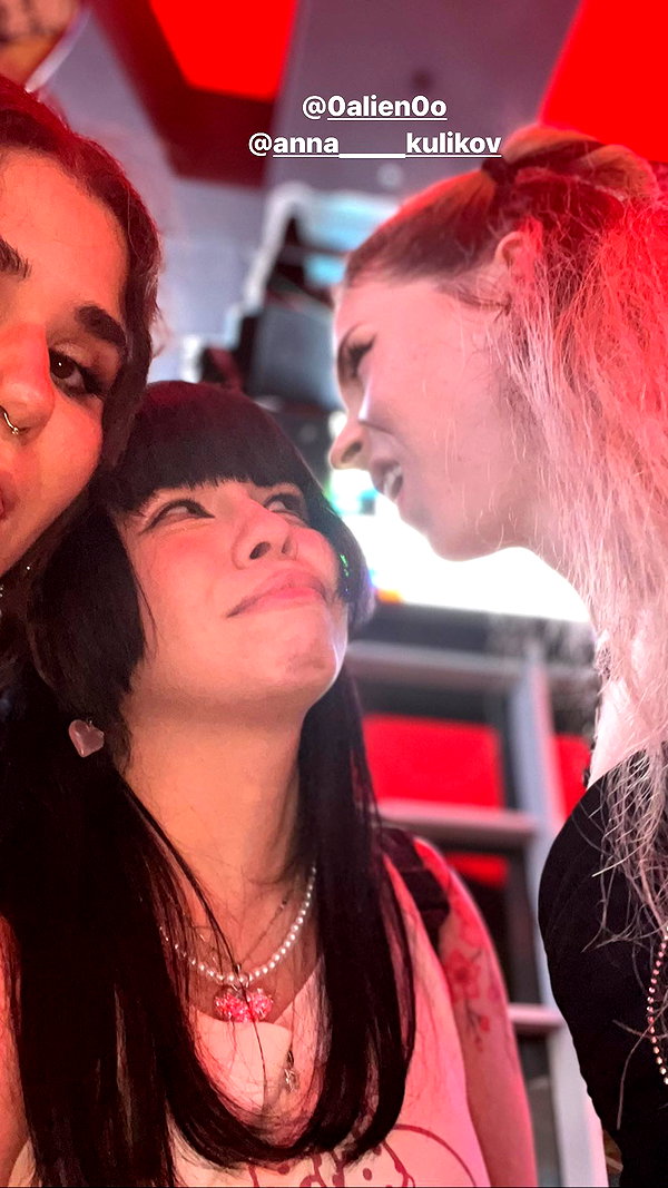 Archived image from @notchicore on Instagram