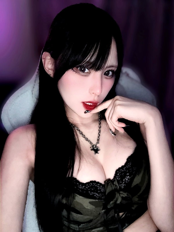 yamikumo_leisa instagram image archive image