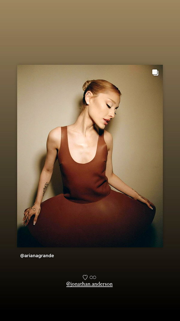 arianagrande instagram image archive image