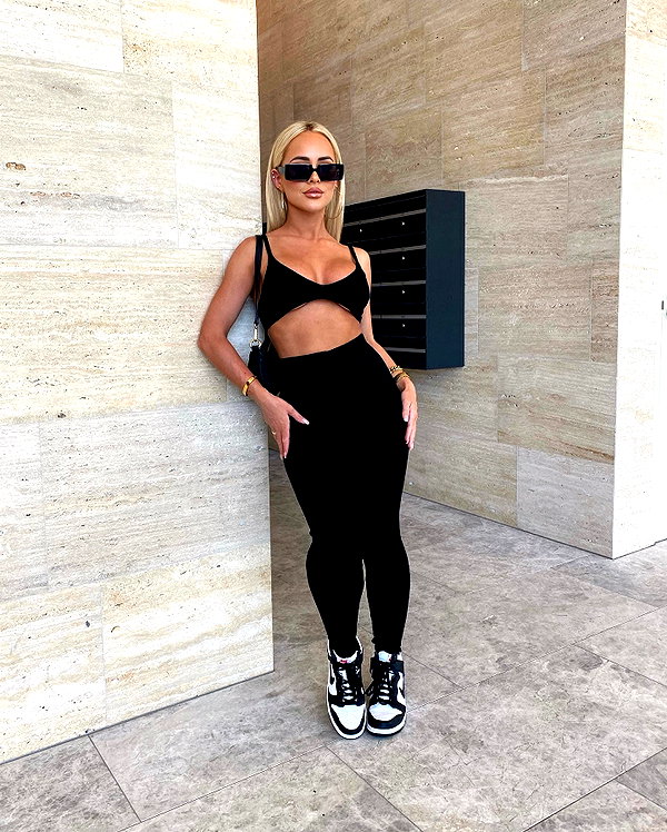 allieauton instagram image archive image