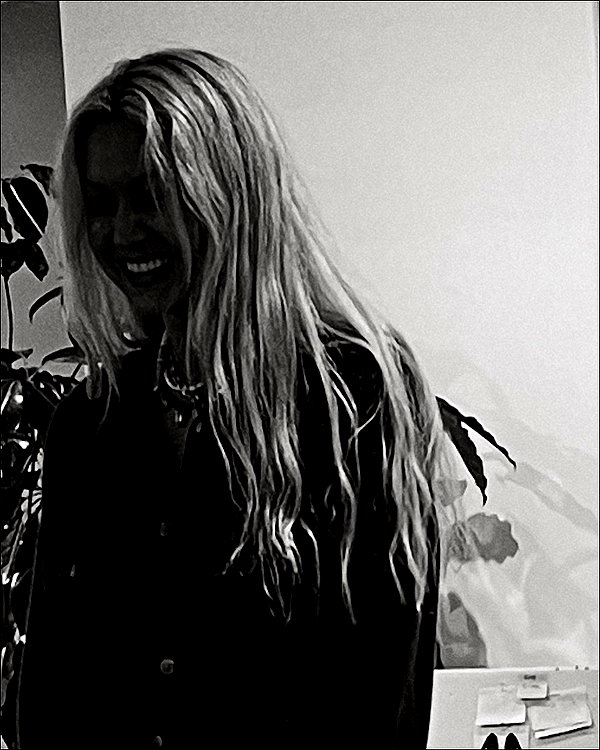 gigihadid instagram image archive image