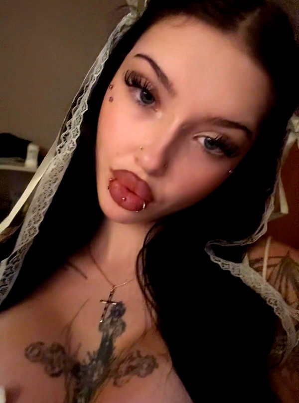aleksaoaa instagram image archive image