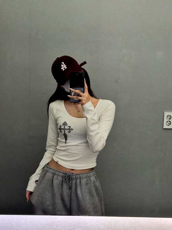 hhh.e_c.v instagram image archive image