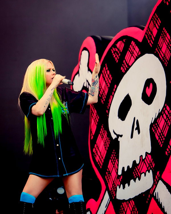 avrillavigne instagram image archive image