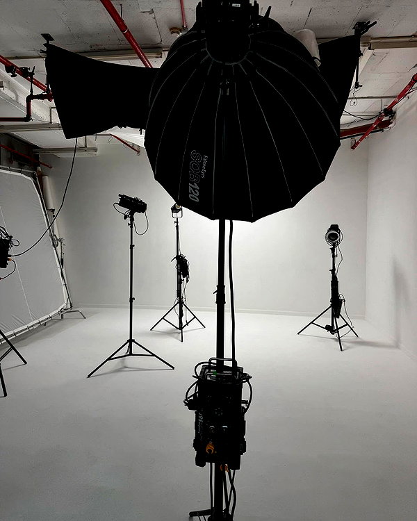 barzomer instagram image archive image