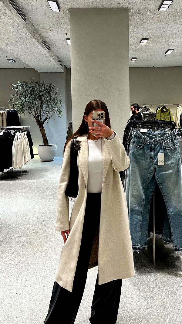 daniella_zeldis instagram image archive image