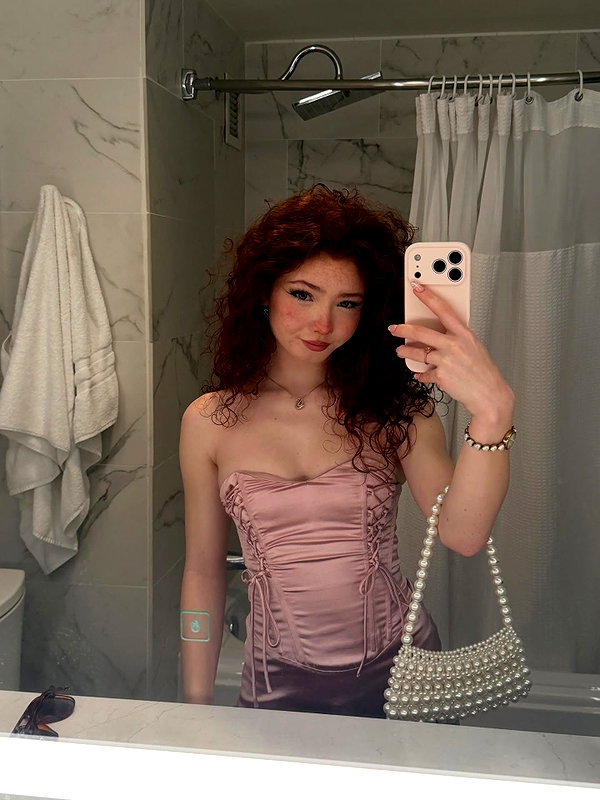livia._.paige instagram image archive image