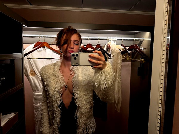 renatarrii instagram image archive image
