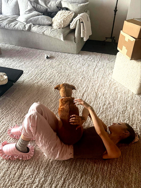 arianagrande instagram image archive image