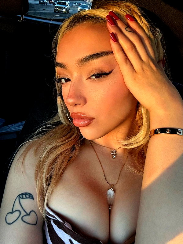 v.qx instagram image archive image