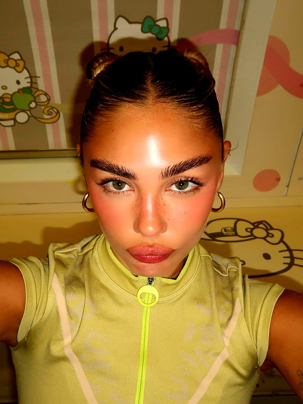 maya.keyy instagram image archive image