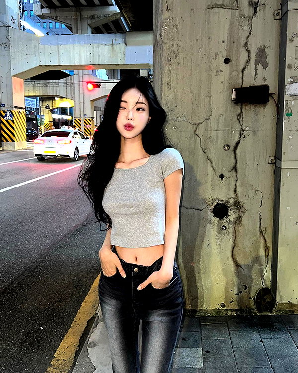 daxbin instagram image archive image