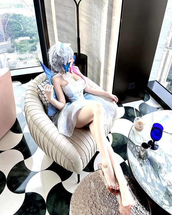 gallery_cosplayer instagram image archive image