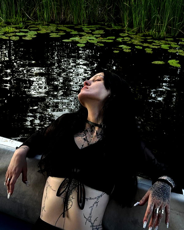 dalivrot instagram image archive image