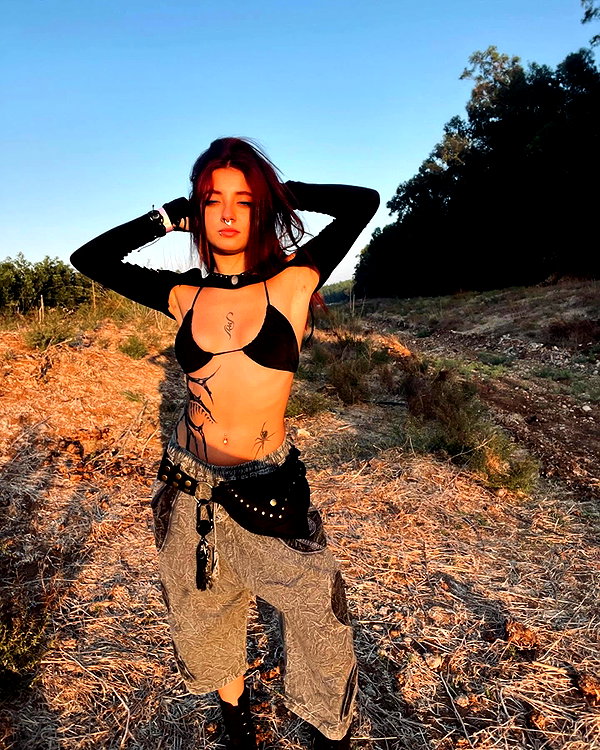 shaharo__._ instagram image archive image