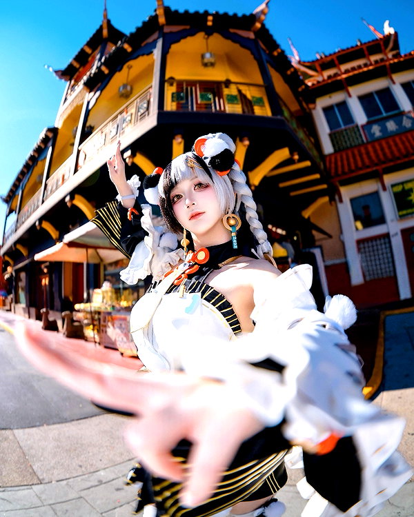 miee_cos instagram image archive image