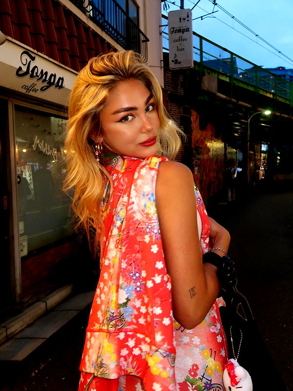 maya.keyy instagram image archive image