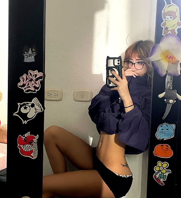 shevaal_x instagram image archive image
