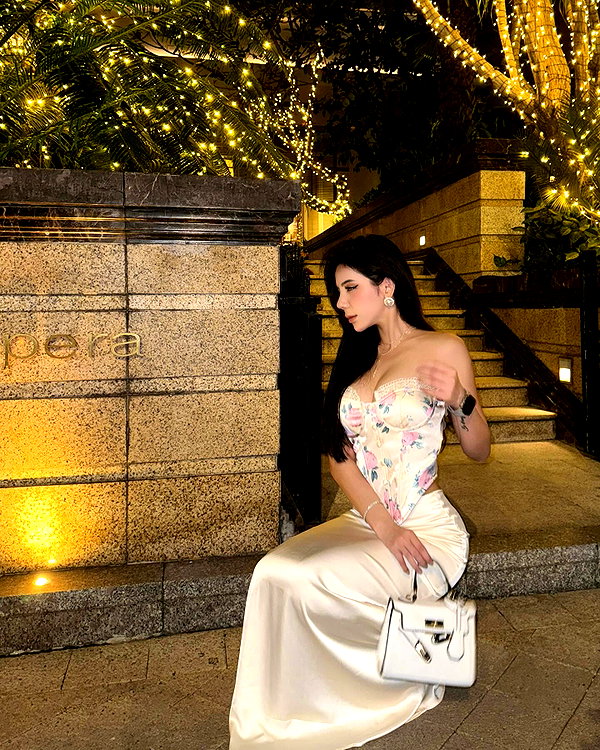 lyhythuedoxinh instagram image archive image