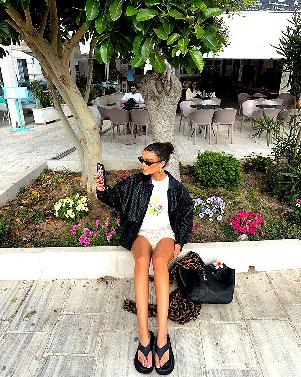 oliviaphillipps instagram image archive image