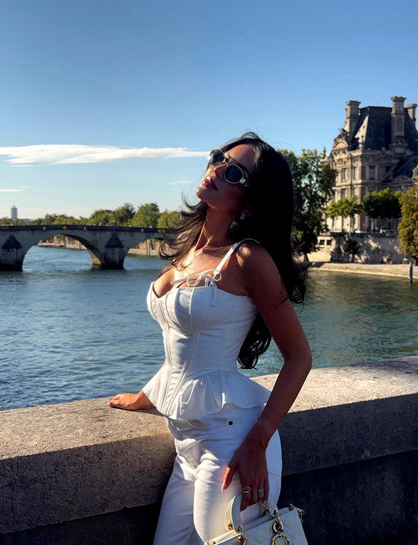 zoeliss instagram image archive image