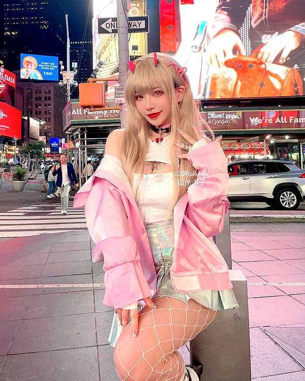 rakukoo instagram image archive image