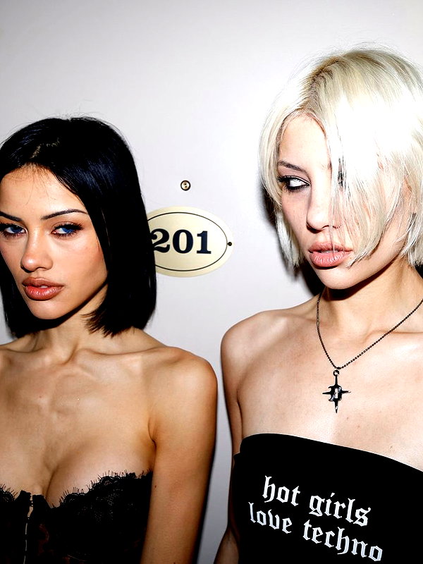 leonanaomii instagram image archive image