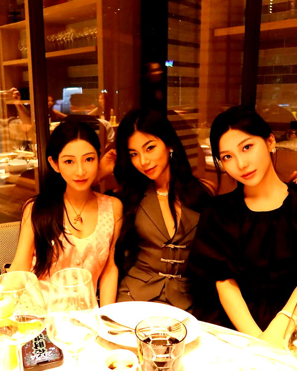 kelseydopegal instagram image archive image