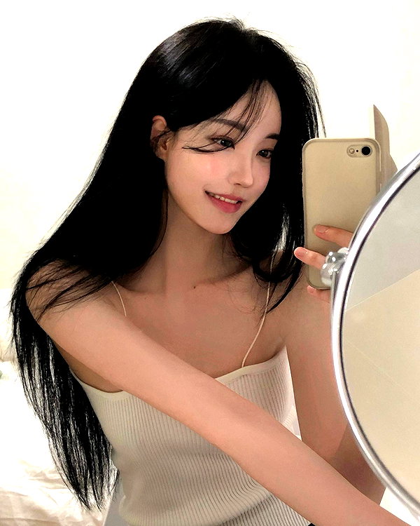 daxbin instagram image archive image