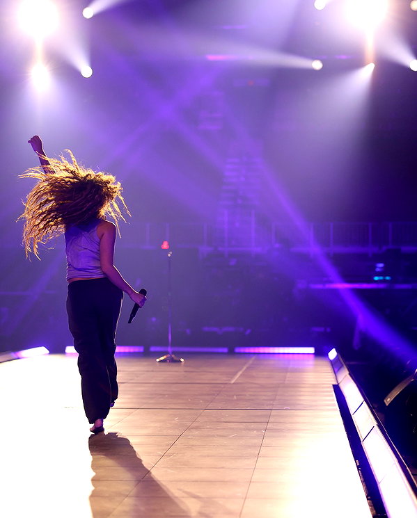 shakira instagram image archive image