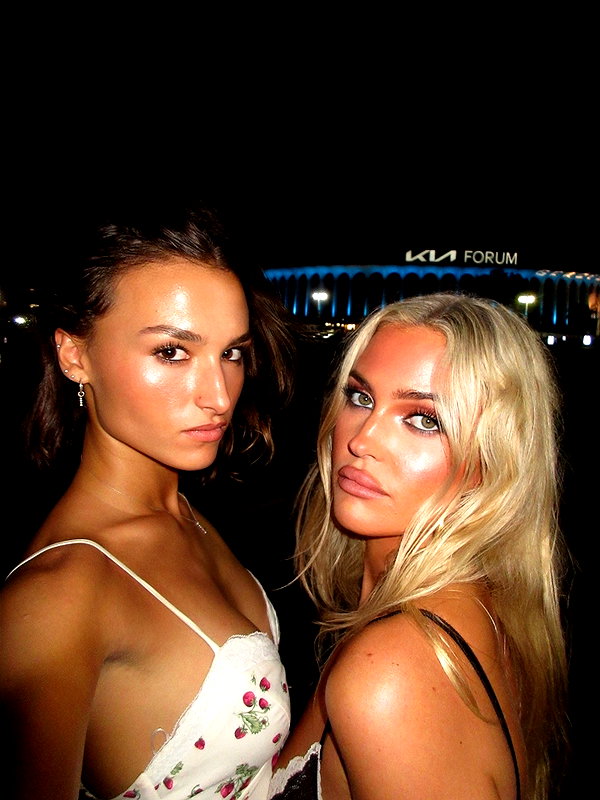 lizrrossi instagram image archive image