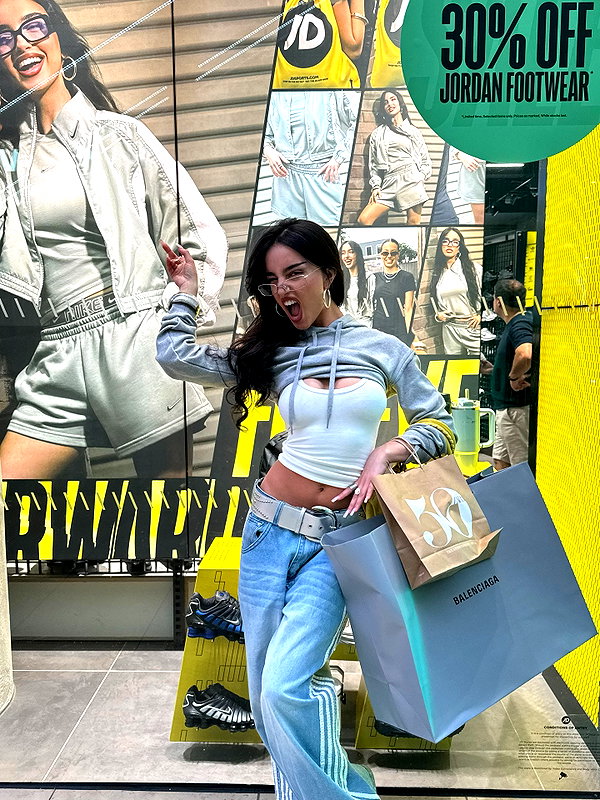 ellachristo instagram image archive image
