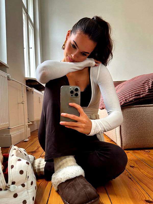 emmaaurora instagram image archive image