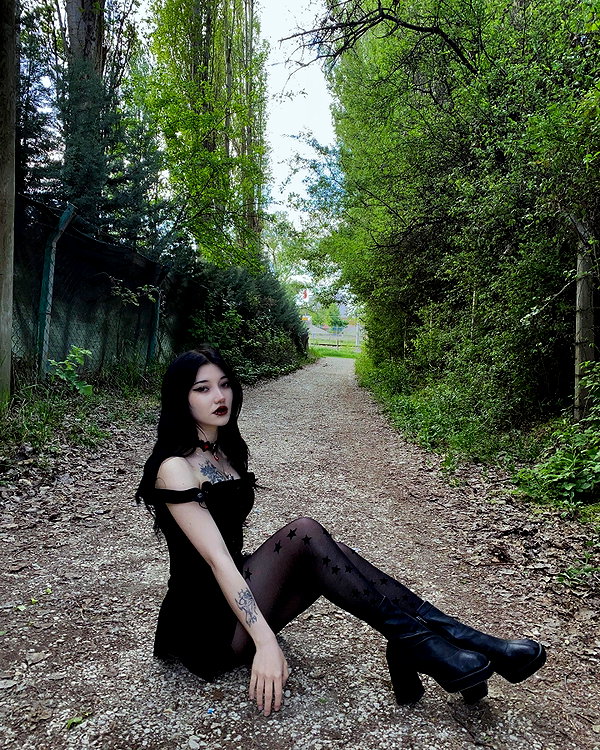 madamist_ instagram image archive image