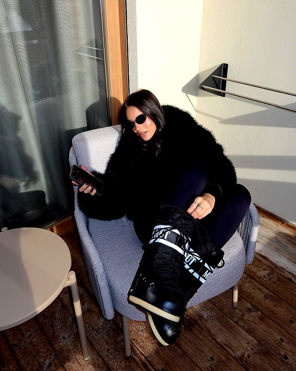 zoeliss instagram image archive image